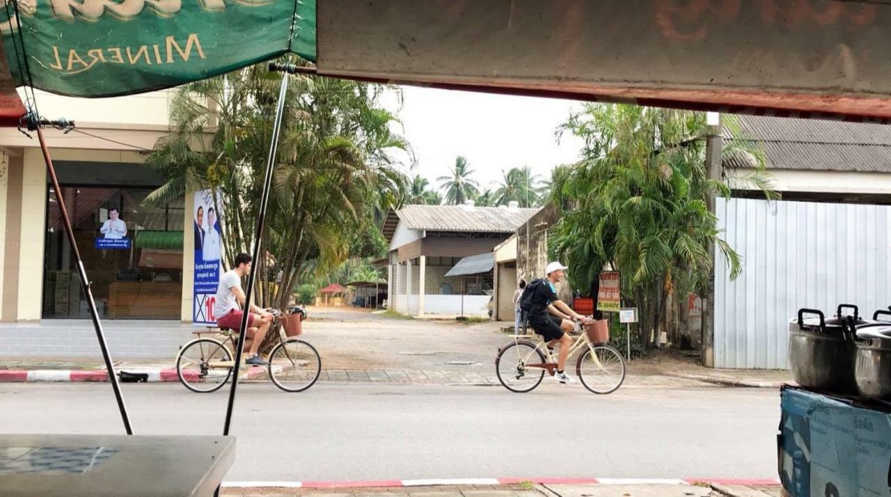 Baan Hinlad Waterfall Hostel Lipa Noi Exterior foto